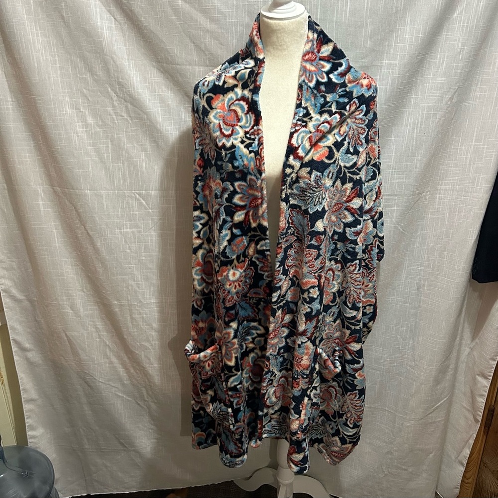 Long scarf/shawl/wrap with pockets